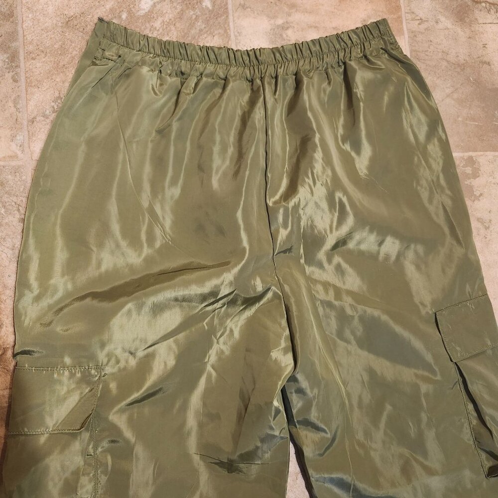 Micas Women's Large Green Cargo Pants Wide Leg Lightweight Casual Streetwear - Picture 12 of 14